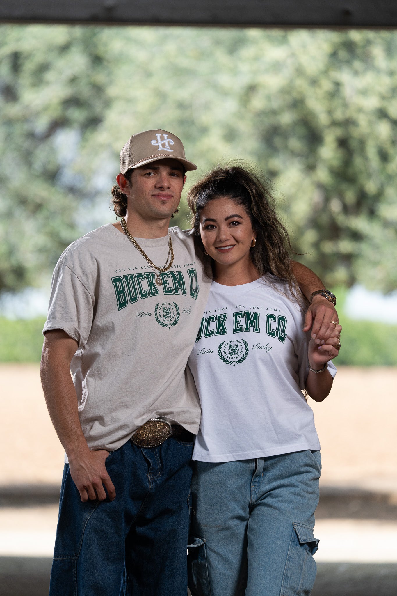 BUCK EM VARSITY (T-Shirt)