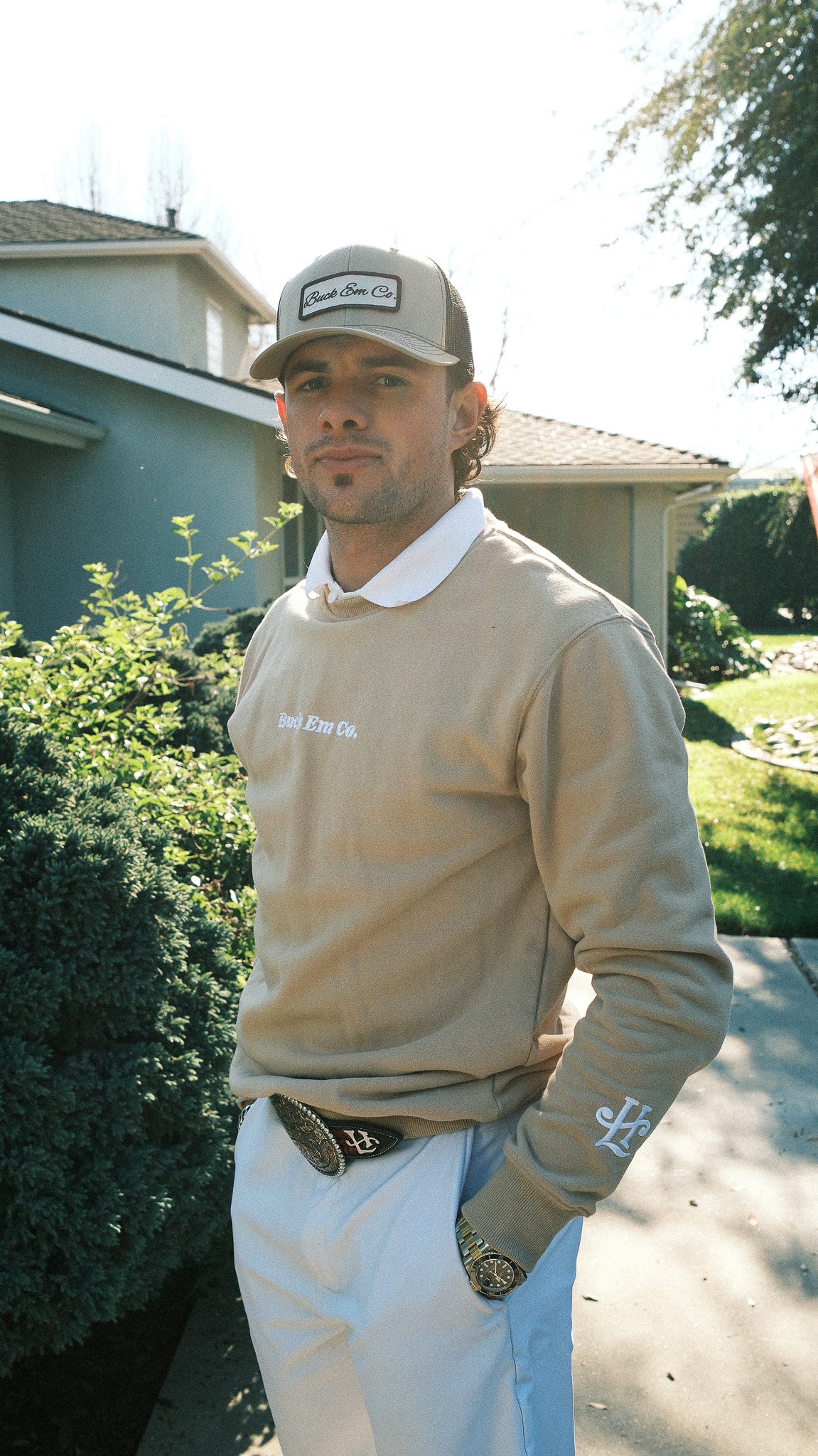 BUCK EM CO CREW (Embroidered - Tan)